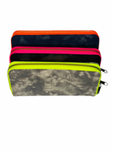 Load image into Gallery viewer, GLO girl wallet- Black/Neon Pink